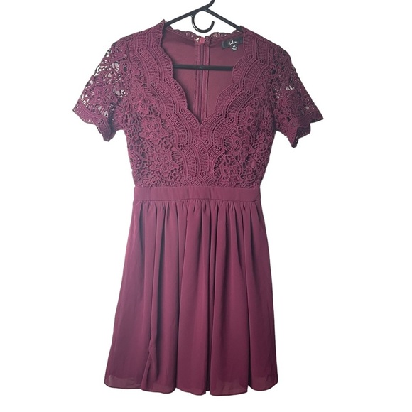 Lulus Dress Womens XS Burgundy Angel In Disguise Lace Skater Fit and Flare Mini - Picture 5 of 13